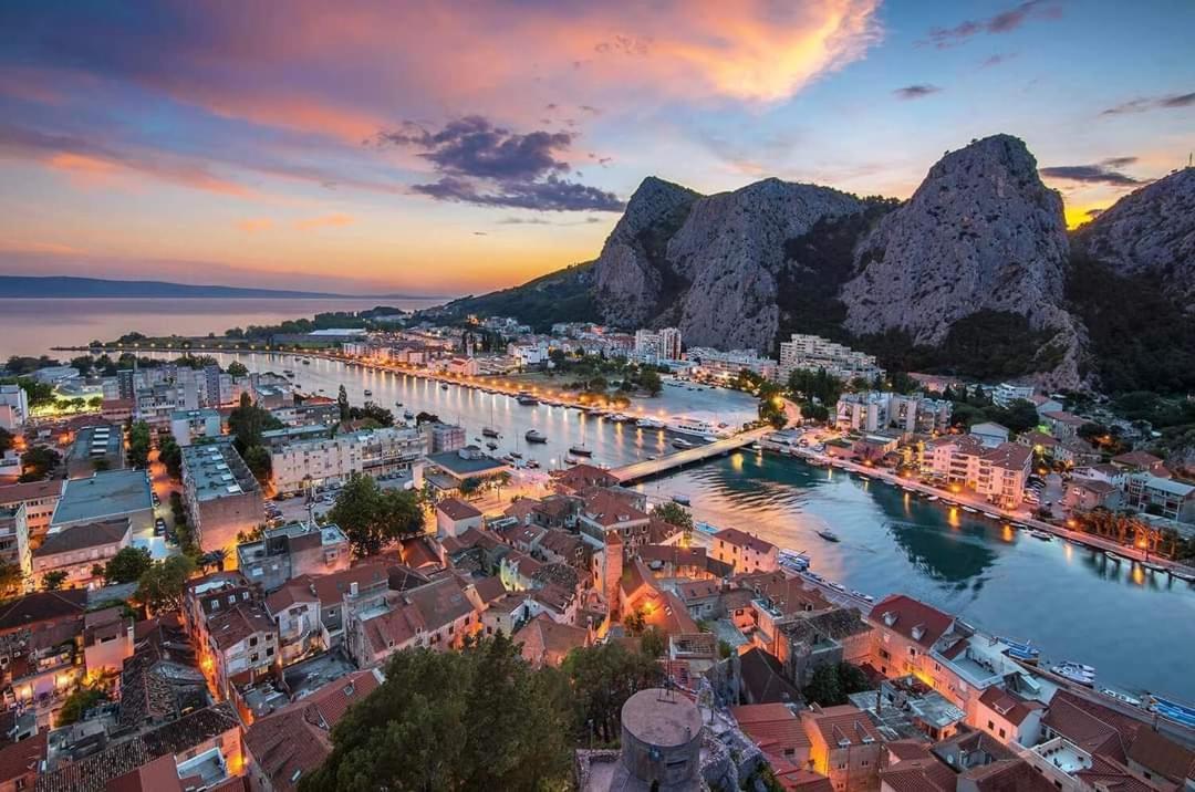 Amazing Sea View Apartman Omiš Kültér fotó